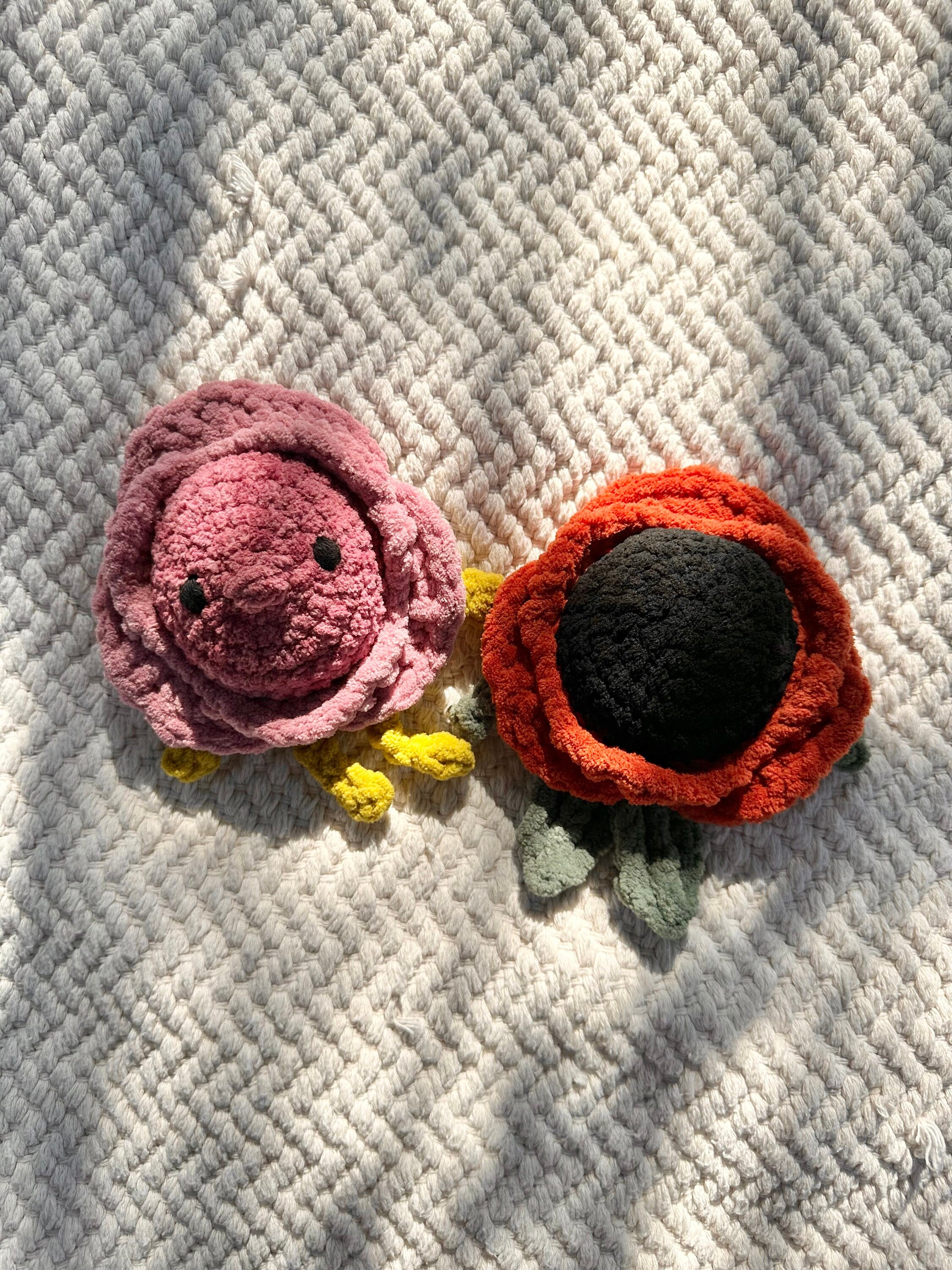 Bloom Babes Mod- Poppy | Flower Mod for Mini Raya Sunshine | Amigurumi Whimsical Crochet Pattern