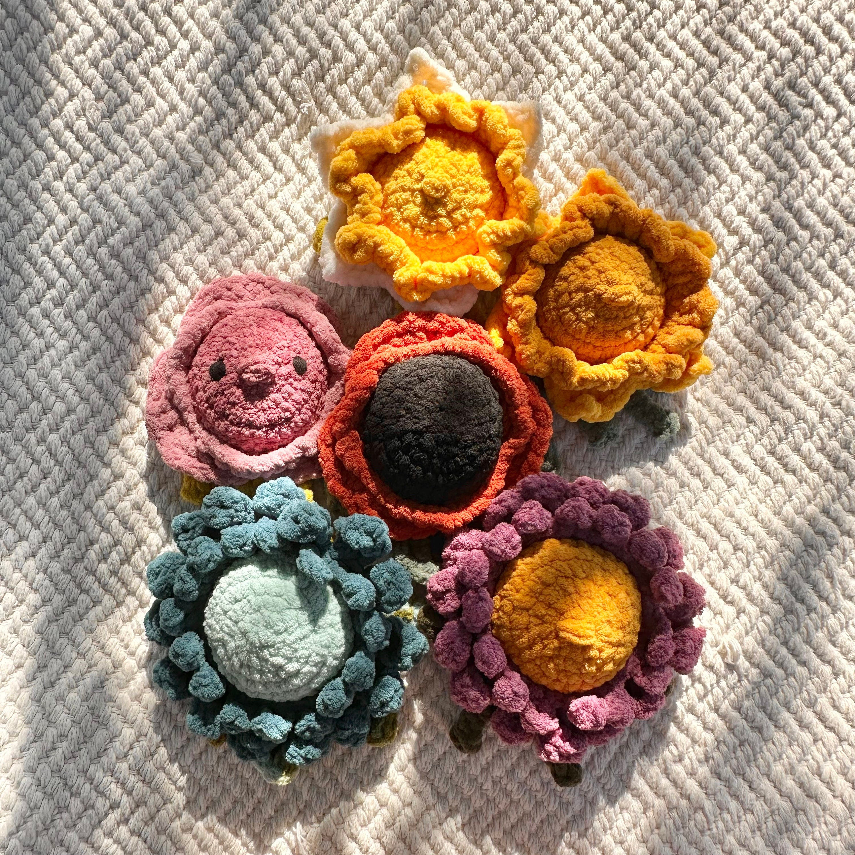 Bloom Babes Mod- 3 Patterns- Poppy, Daffodil, Zinnia | Flower Mod for Mini Raya Sunshine | Amigurumi Whimsical Crochet Pattern