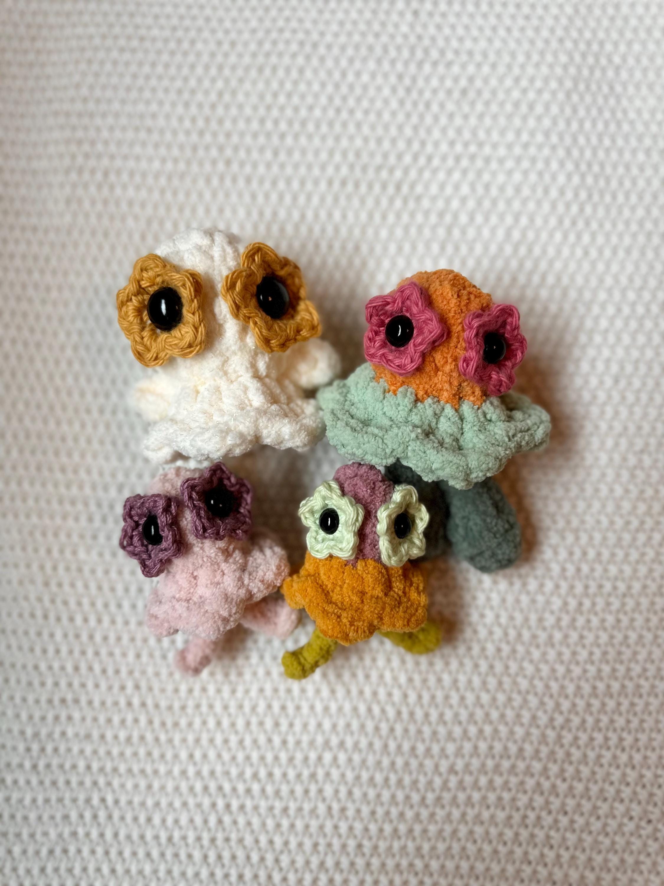 No-Sew Groovy Ghosts With Flower Mod Crochet Pattern | Willa and Wisp | Bloom and Bud | Ghost | Flower | Whimsical | Amigurumi | Spring