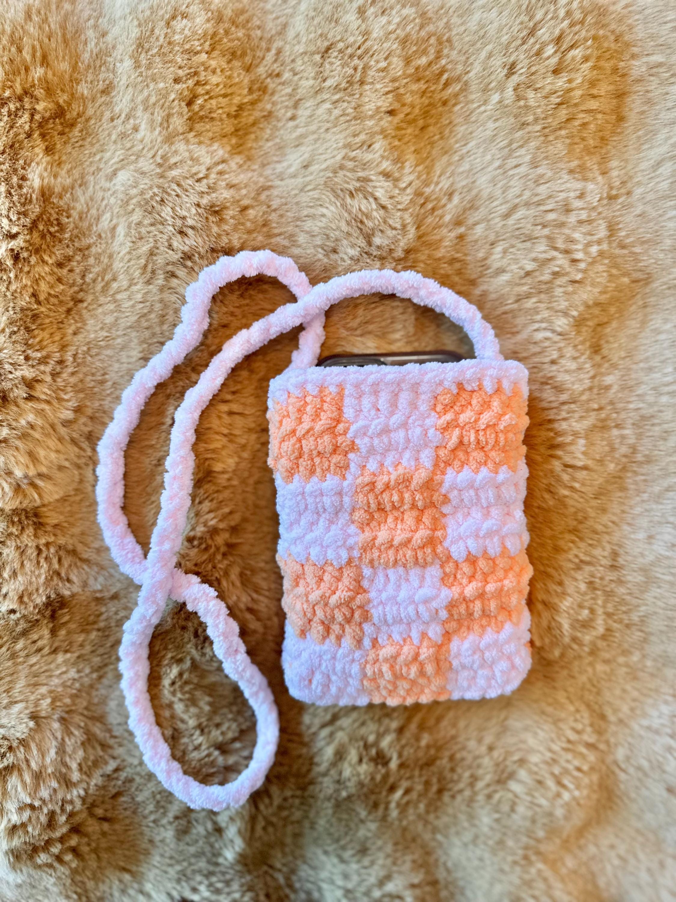 Bitty Checkered Bag Crochet Pattern | 3 Sizes + Phone Bag | Customizable Tote Bag | Checkered Bag | Tote | Checks | Crochet Bag Pattern |